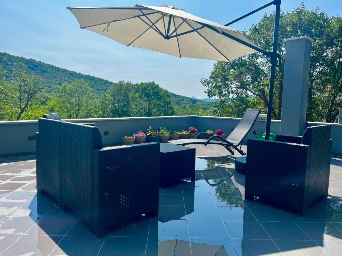 Luxury Villa Andrea Vrzika In Forest Near The Sea Zagvozd Exteriér fotografie