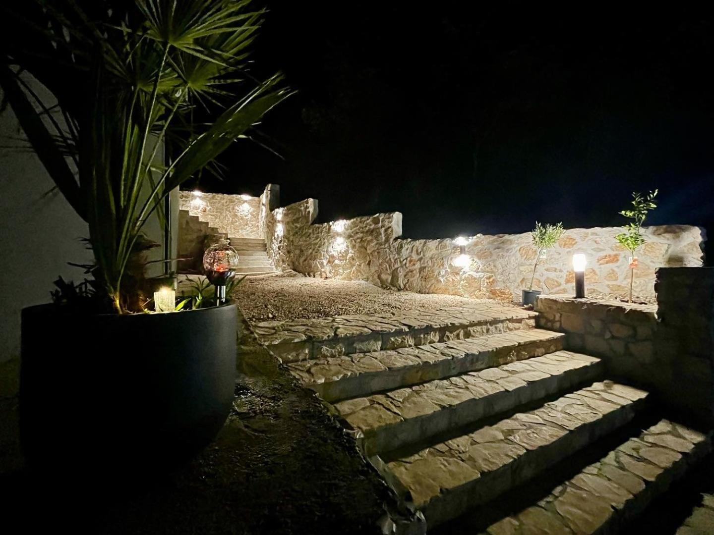 Luxury Villa Andrea Vrzika In Forest Near The Sea Zagvozd Exteriér fotografie