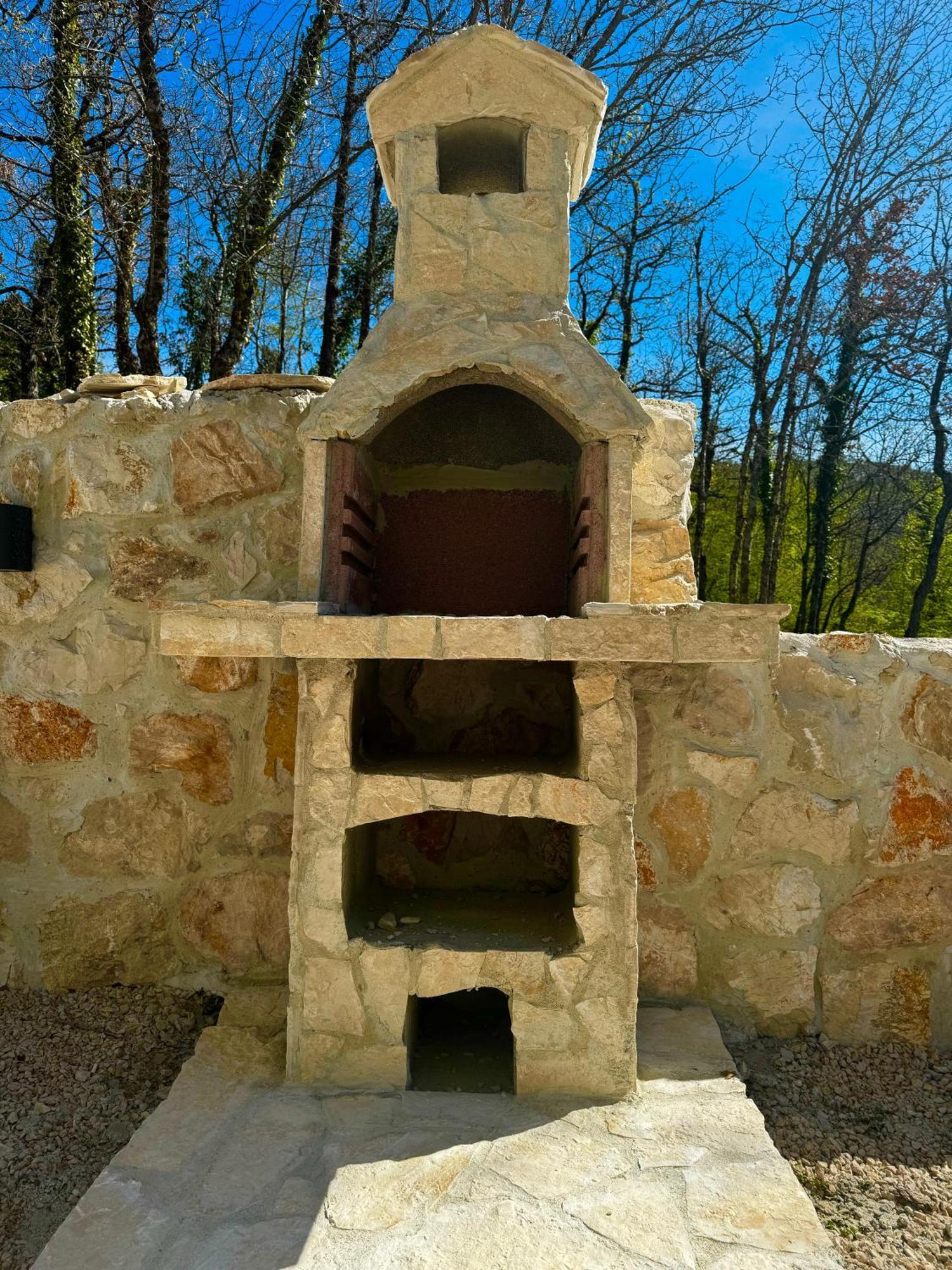 Luxury Villa Andrea Vrzika In Forest Near The Sea Zagvozd Exteriér fotografie